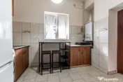 Apartament pe două nivele în Piața Catedralei, Arad.