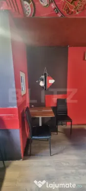 Apartament cu 3 camere+ spațiu comercial
