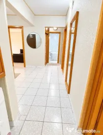 Apartament Cu 4 Camere Decomandate Zona Burdujeni - Cuza Voda 1