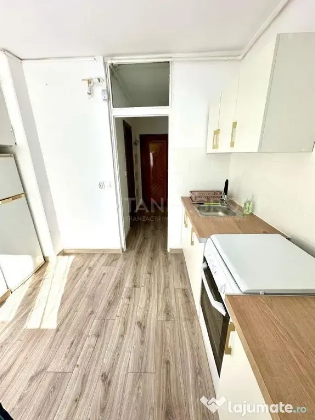 Garsonieră decomandată 38mp, renovată, lift nou, Racadau, Ideal cuplu - Brasov (Brasov)