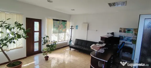 Cladire cu etaj zona centrala in Botosani - Botosani (Botosani)