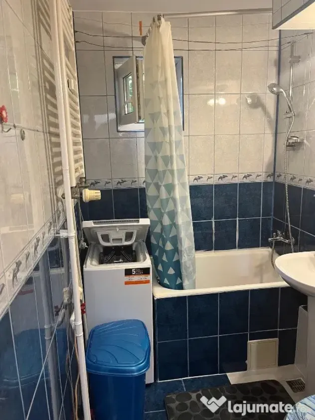 Apartament 2 camere renovat, etaj 2/4, loc de parcare. - Bucuresti (Bucuresti-Ilfov)