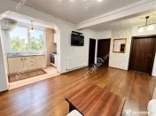 Apartament cu 3 camere decomandate etaj intermediar zona Tur 
