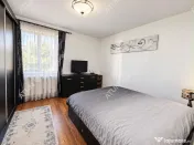 Apartament cu 3 camere decomandate etaj intermediar zona Tur 