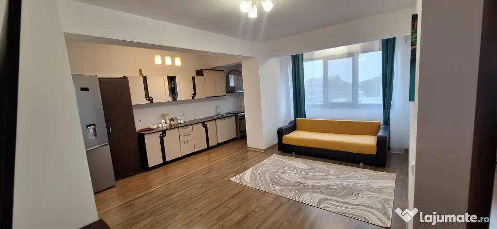 Închiriez Apartament 2 camere open space