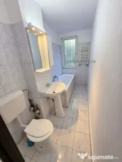 Garsoniera decomandata Drumul Taberei, metrou Valea Ialomitei