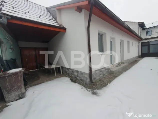 Spatiu comercial la prima inchiriere 105 mp 3 cai de acces D - Fagaras (Brasov)