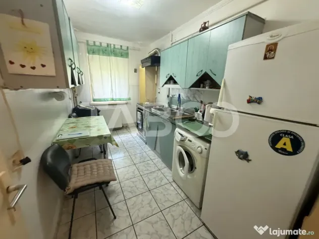 Apartament decomandat 2 camere parter boxa la subsol zona 1 - Fagaras (Brasov)