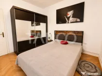 Garsoniera de vanzare aproape de centru cu bucatarie separat