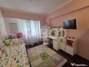 Apartament 3 camere decomandat de vanzare 72 mp balcon 7 mp 