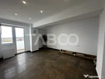 Apartament 2 camere de vanzare bucatarie separata etaj inter