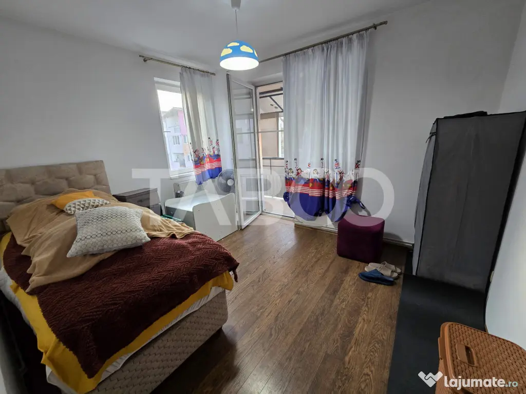 Apartament 3 camere decomandat mobilat balcon parcare Turnis - Sibiu (Sibiu)