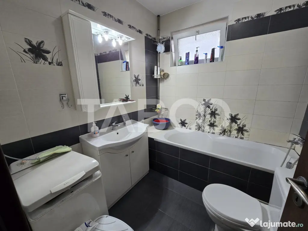 Apartament 3 camere decomandat mobilat balcon parcare Turnis - Sibiu (Sibiu)