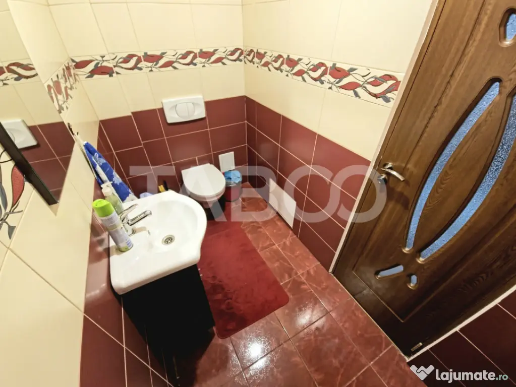 Apartament cu suprafata generoasa de 73mp 2 camere de vanzar - Sibiu (Sibiu)