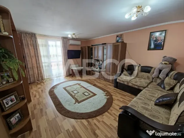 Apartament cu suprafata generoasa de 73mp 2 camere de vanzar - Sibiu (Sibiu)