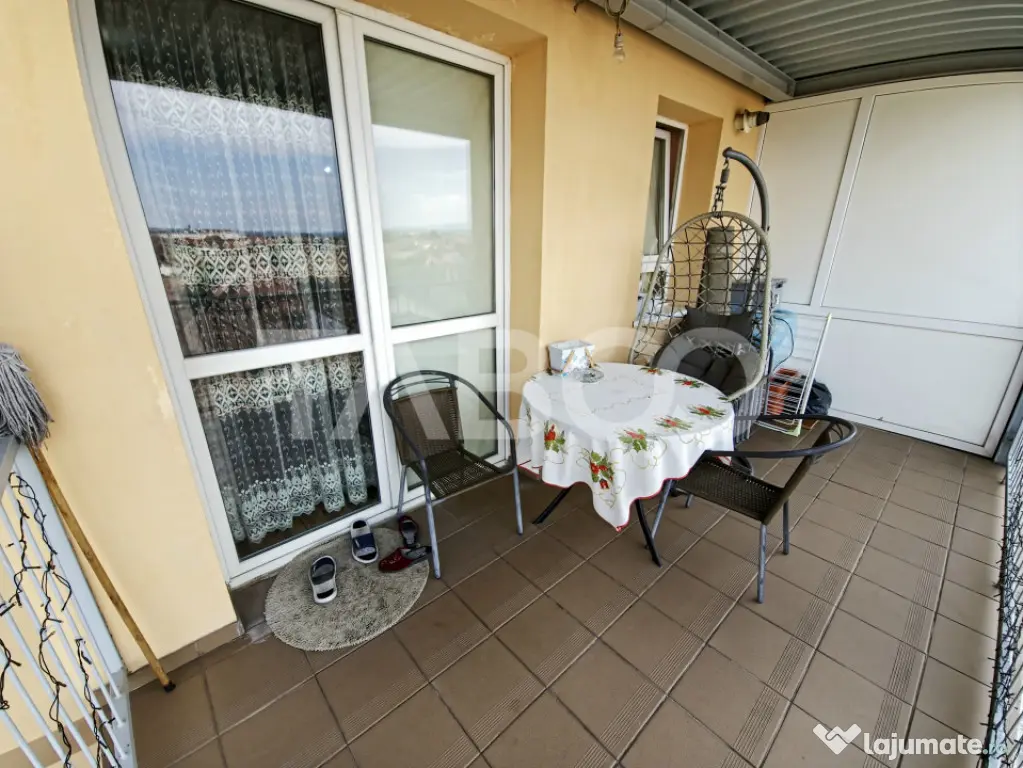 Apartament cu suprafata generoasa de 73mp 2 camere de vanzar - Sibiu (Sibiu)