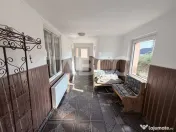 Casa individuala 500 mp teren cu acces auto in curte in Sura 