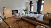2 studio-uri pentru regim hotelier de vanzare in Orasul de J 