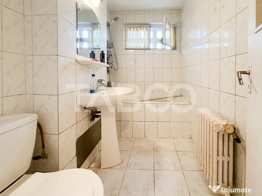 Apartament cu 4 camere de vanzare cu boxa in Manastur - Cluj-Napoca (Cluj)