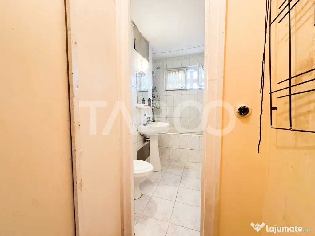 Apartament cu 4 camere de vanzare cu boxa in Manastur - Cluj-Napoca (Cluj)