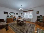 Apartament central 4 camere spatiu comercial garaj si pivnit
