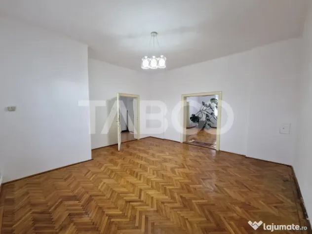 Apartament central 4 camere spatiu comercial garaj si pivnit - Sibiu (Sibiu)