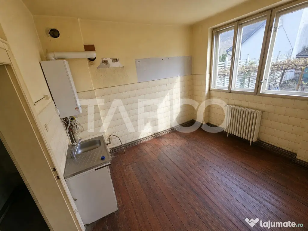 Apartament de vanzare 150mpu + gradina 300mp zona Piata Cluj - Sibiu (Sibiu)