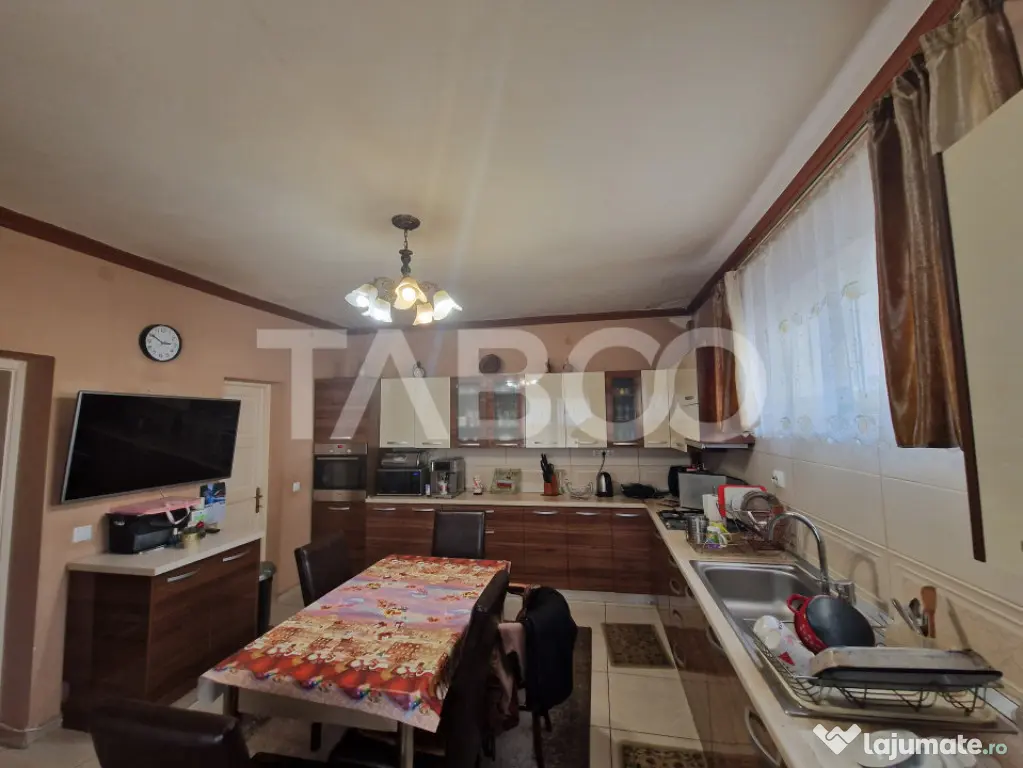 Casa individuala de vanzare cu acces auto in Terezian - Sibiu (Sibiu)