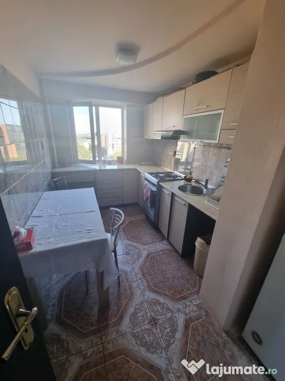 Tomis 3-apartament 3 camere decomandat - Constanta (Constanta)
