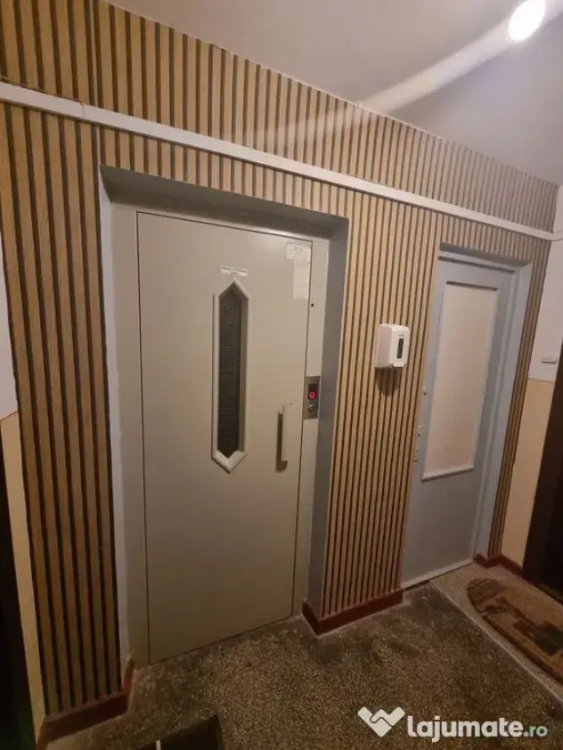 Tomis 3-apartament 3 camere decomandat - Constanta (Constanta)
