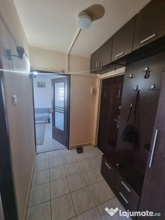 Tomis 3-apartament 3 camere decomandat - Constanta (Constanta)