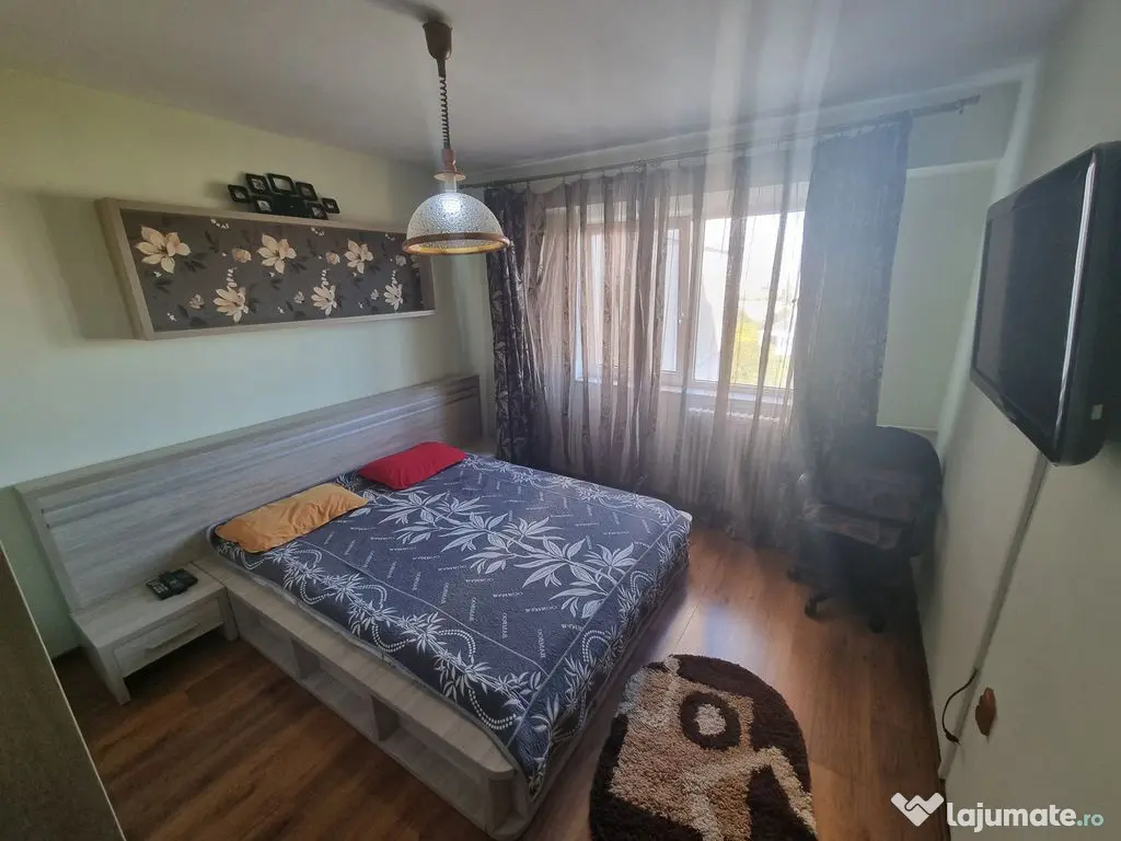 Tomis 3-apartament 3 camere decomandat - Constanta (Constanta)