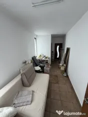 CLĂDIRE COMERCIALĂ DE VÂNZARE – 3 NIVELE, ÎN CENTRUL O 