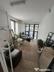 CLĂDIRE COMERCIALĂ DE VÂNZARE – 3 NIVELE, ÎN CENTRUL O 