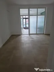 SP Comercial Piata -Creanga, Peco,SC 100 mp , vitrat stradal,bun firma 