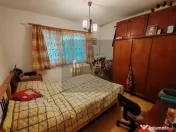 Apartament 2 camere, Sector 4, Resita/Luica, decomandat, spatios 