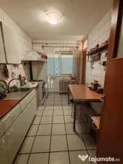 Apartament 2 camere, Sector 4, Resita/Luica, decomandat, spatios 