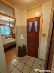 Apartament 2 camere, Sector 4, Resita/Luica, decomandat, spatios 