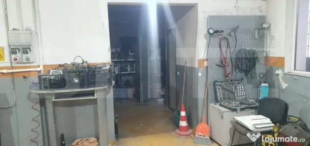 Hala, 202 mp, zona Est - Vatra Dornei (Suceava)