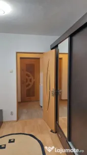 Dristor etaj 2 decomandat 