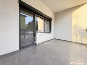 Apartament 3 camere de vanzare, terasa, zona Braytim