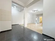 Apartament 3 camere de vanzare, terasa, zona Braytim