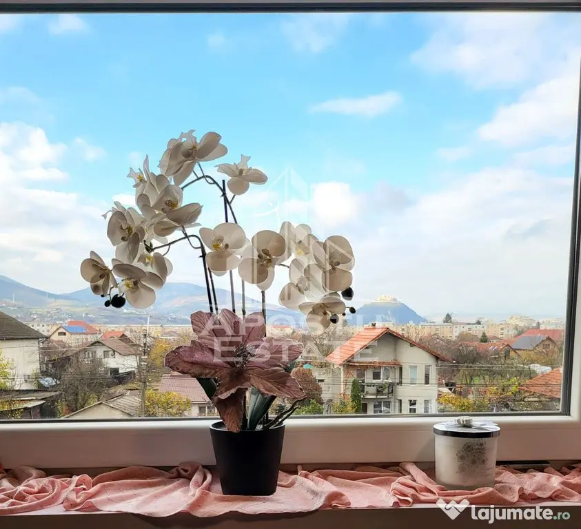 Apartament de lux, 3 camere, scara interioară și curte, Deva - Deva (Hunedoara)