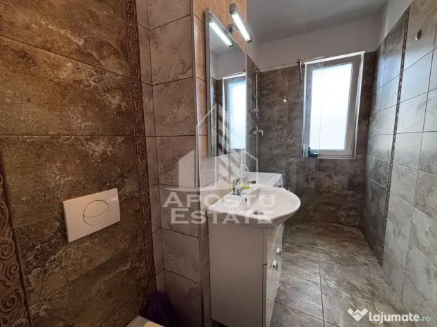 Apartament cu 2 camere de vanzare,Loc de parcare , Dumbravita - Dumbravita (Timis)