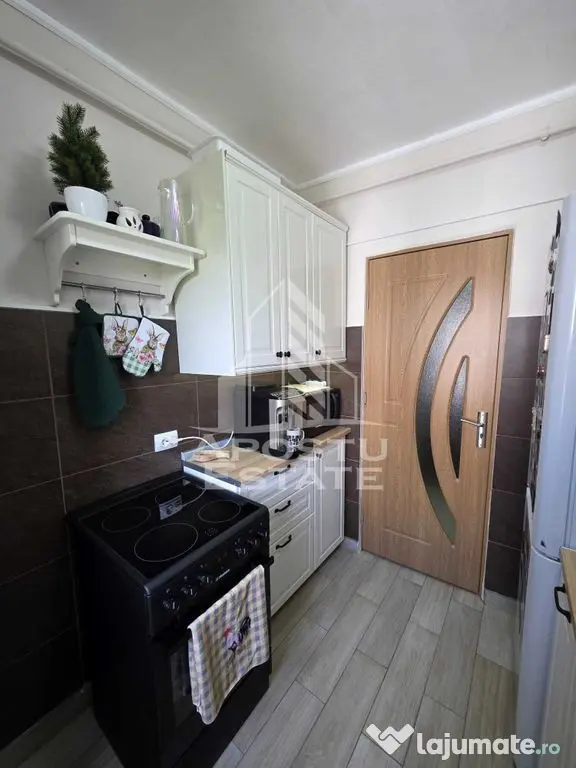 Apartament 3 camere de vanzare,renovat,etaj intermediar,Gheorghe Lazar - Timisoara (Timis)