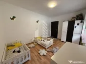 Apartament cu 3 camere de vanzare , Cu grădina , Sanandrei