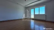 Apartament 3 camere,decomandat, nemobilat, Confectii 