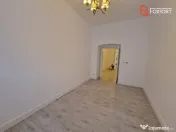 Apartament cu 3 camere de inchiriat in Piata Libertatii 