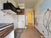 Apartament cu 2 camere decomandate, ideal pentru renovare ș 