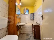 Apartament cu 2 camere decomandate, ideal pentru renovare ș 